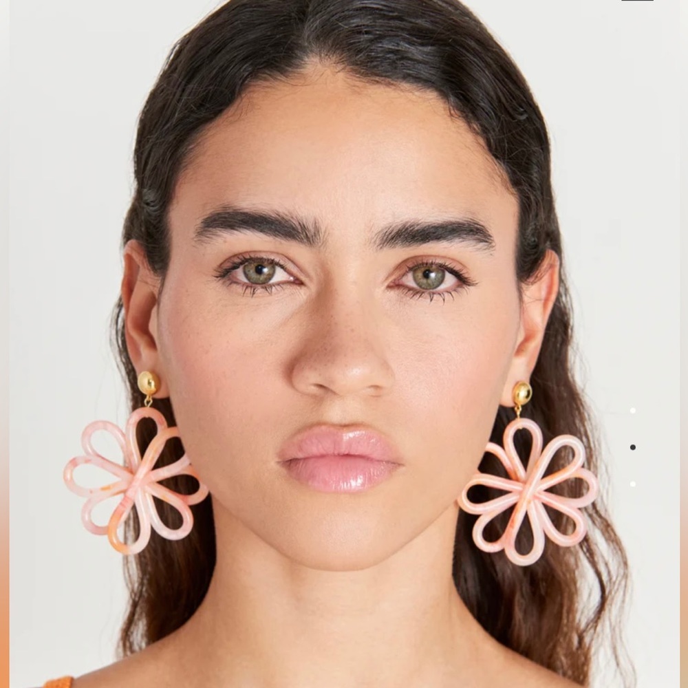 🌺🎉HP🎉🌺 NWT Cult Gaia Blossom Earrings Azalea - Picture 11 of 16
